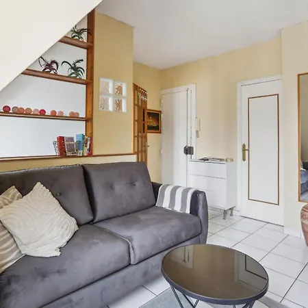 Bnbnova - Eiffel Tower & Faubourg - 1br Lägenhet Paris
