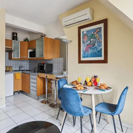 Lägenhet Bnbnova - Eiffel Tower & Faubourg - 1br Paris